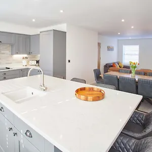 Holiday home Host & - Lemonade Arch, Whitby